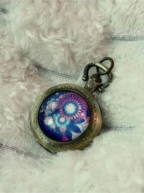 Vintage-Style Bronze Pocket Watch Pendant with Floral Medallion